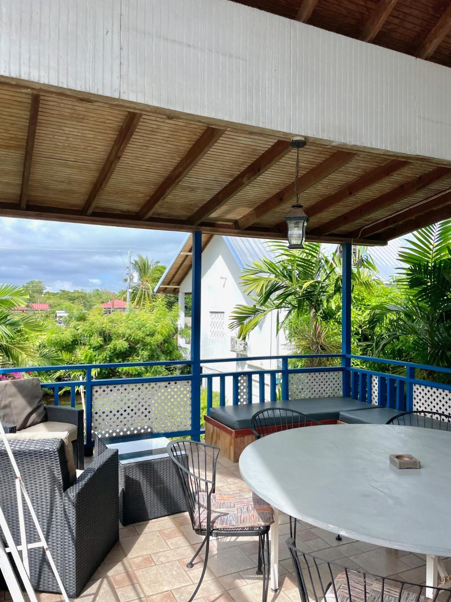Bananaquit Tobago -Stay Near The Beach Crown Point Bagian luar foto