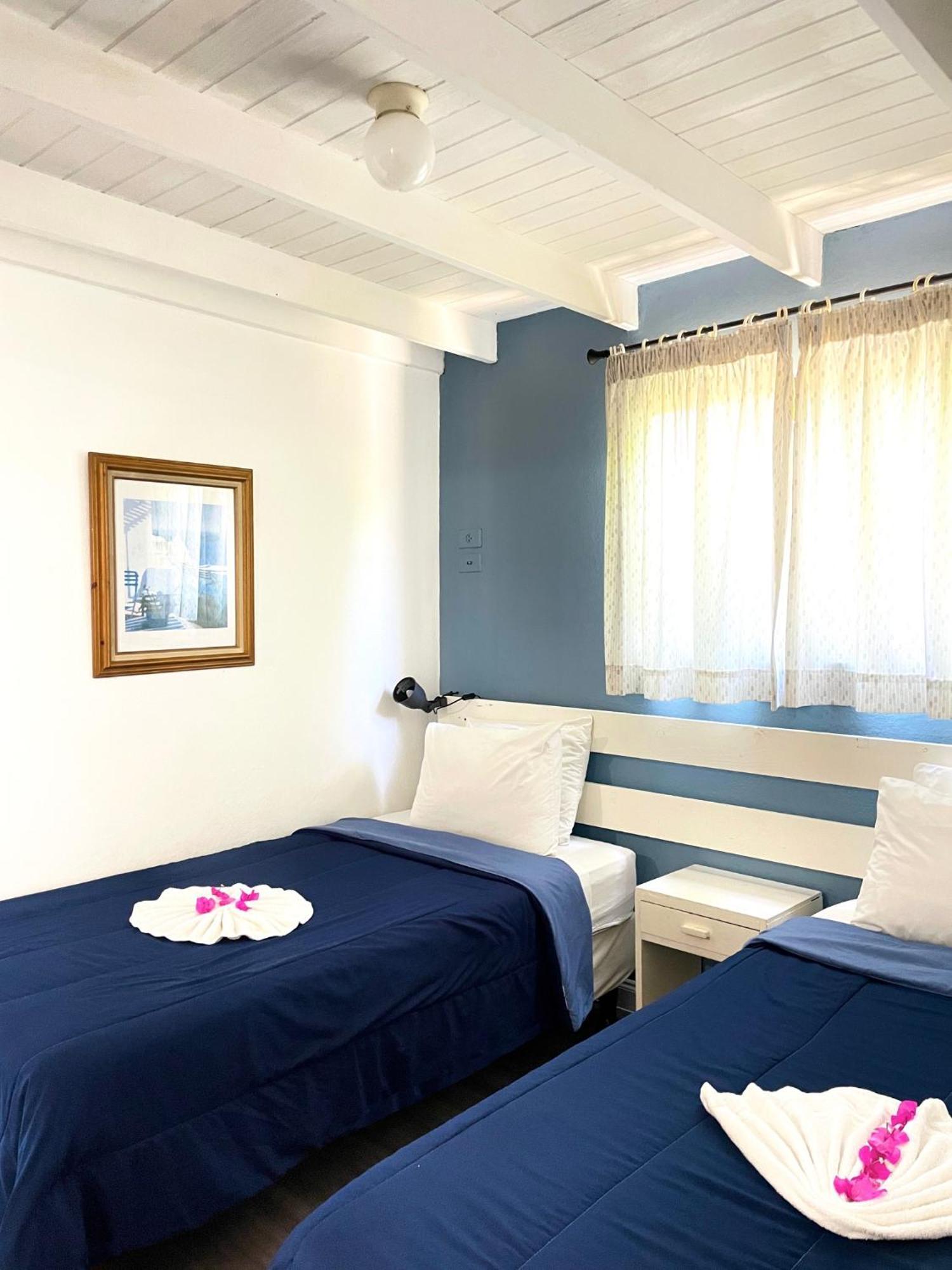 Bananaquit Tobago -Stay Near The Beach Crown Point Bagian luar foto