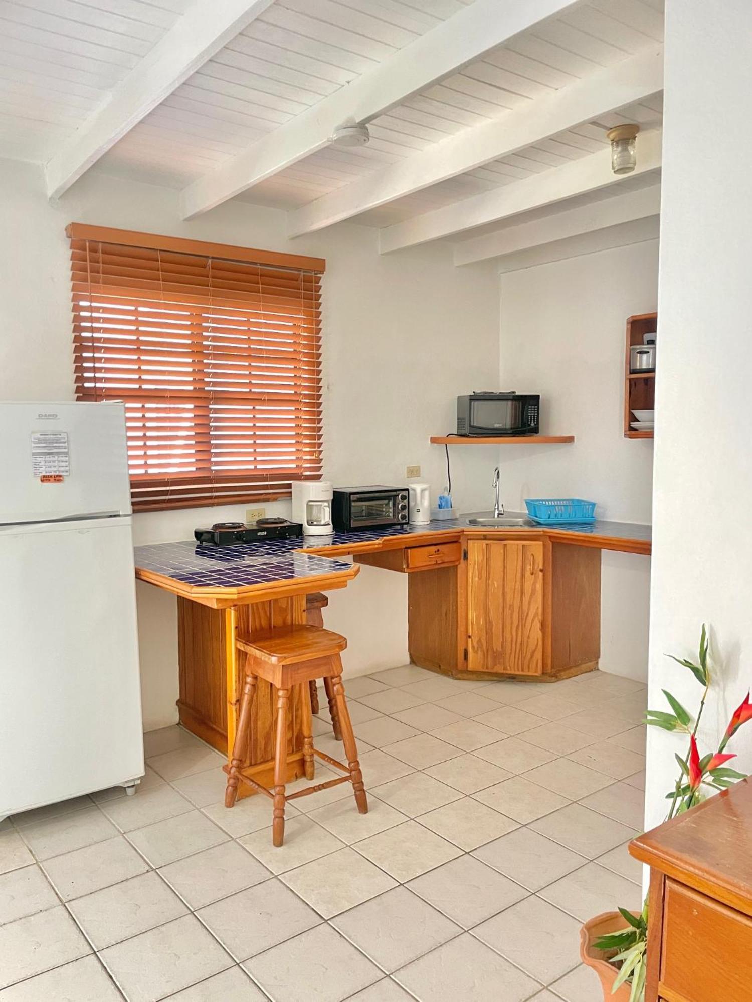 Bananaquit Tobago -Stay Near The Beach Crown Point Bagian luar foto