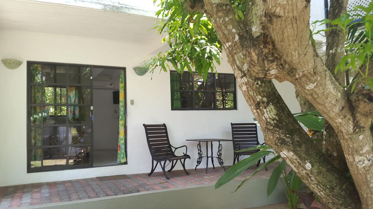 Bananaquit Tobago -Stay Near The Beach Crown Point Bagian luar foto